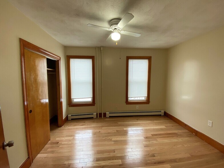 Building Photo - 51 Aldie St