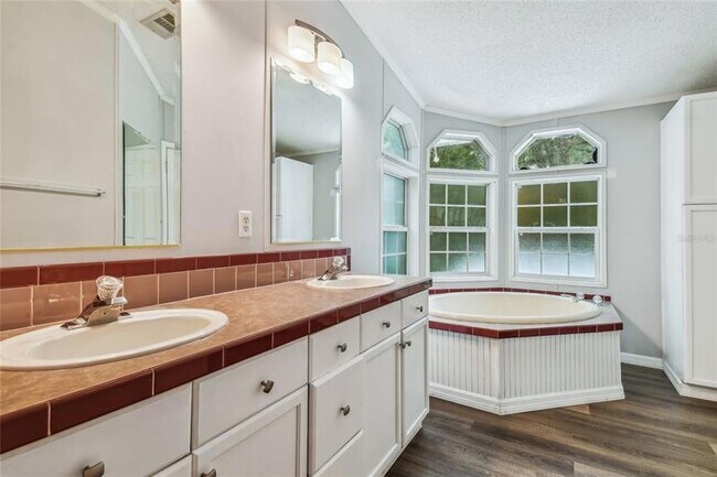 Building Photo - 34633 Missionary Rd