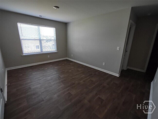Building Photo - 378 Hogan Dr