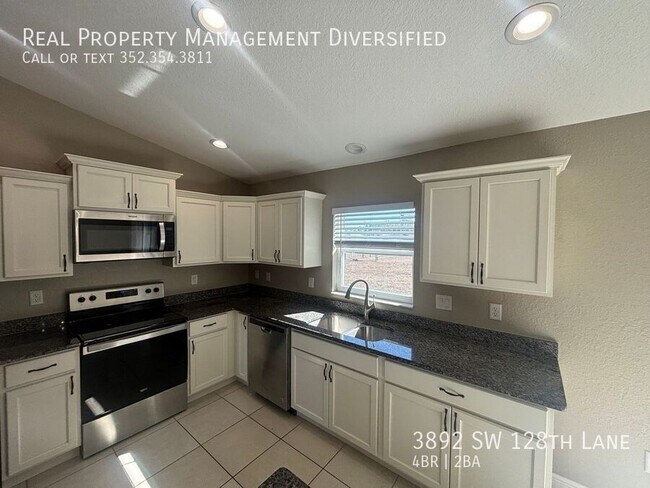 Building Photo - 3892 SW 128th Ln