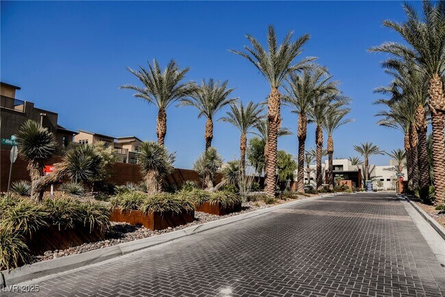 Building Photo - 11262 Cactus Tower Ave