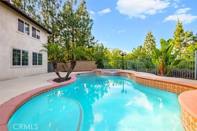 Building Photo - 16543 Sagebrush St