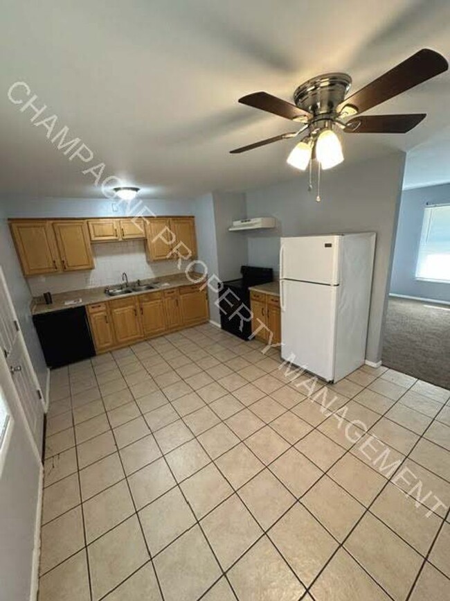 Building Photo - Single Family Home in Ruskin - All Voucher...