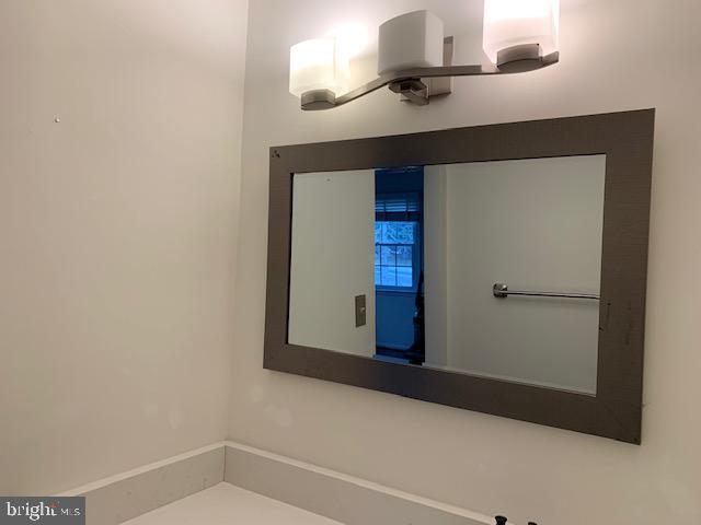 Building Photo - 10307 Friendship Ct