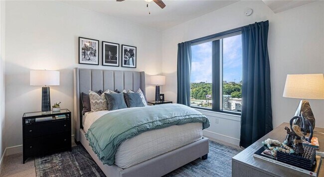 Building Photo - 1301 Spring St NW