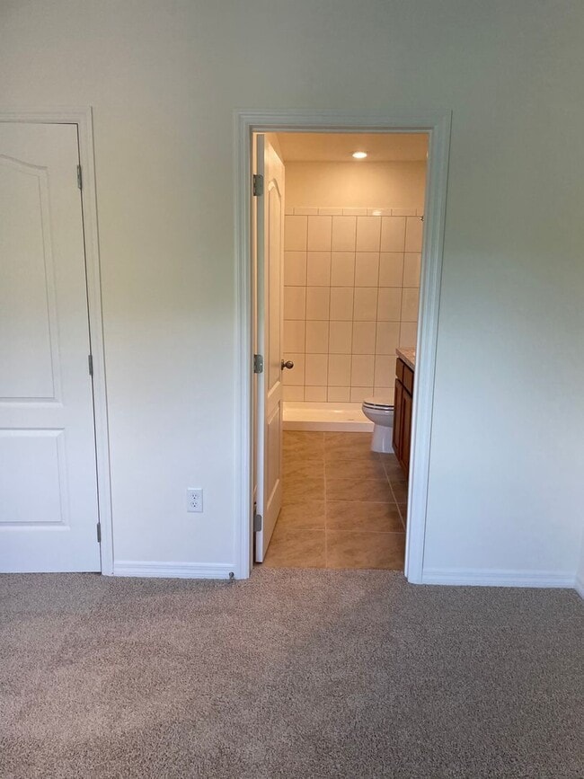 Building Photo - 1249 Yellow Finch Dr