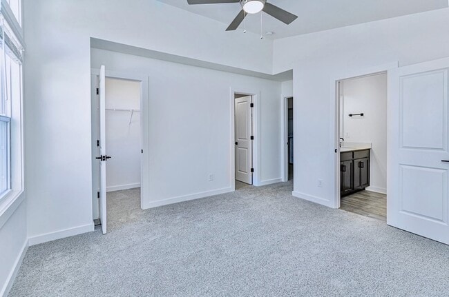 Building Photo - 1435 Darrowby Wy