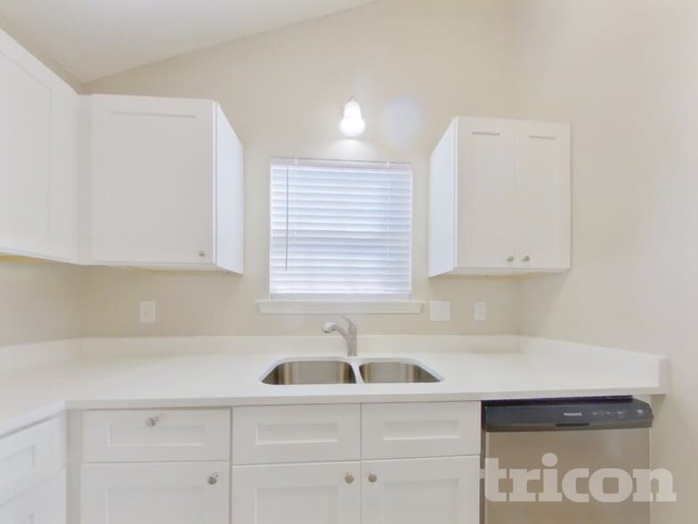 Building Photo - 6467 Gina Agha Cir