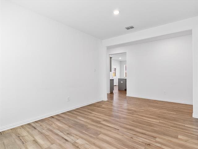 Building Photo - 2525 Starwater Dr