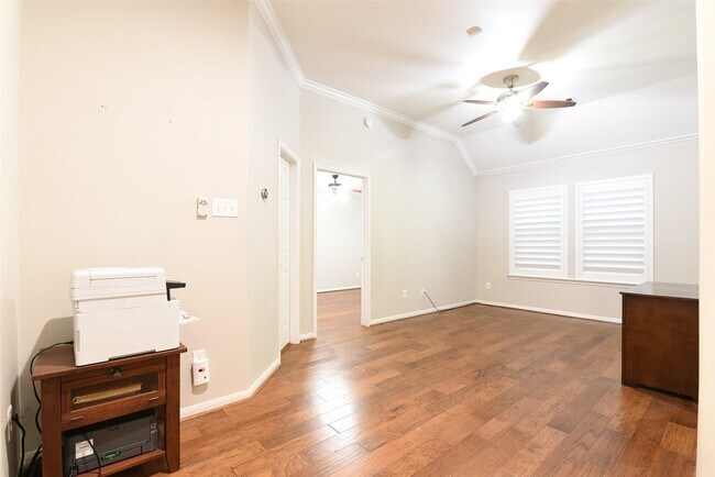 Building Photo - 2911 Fair Chase Dr