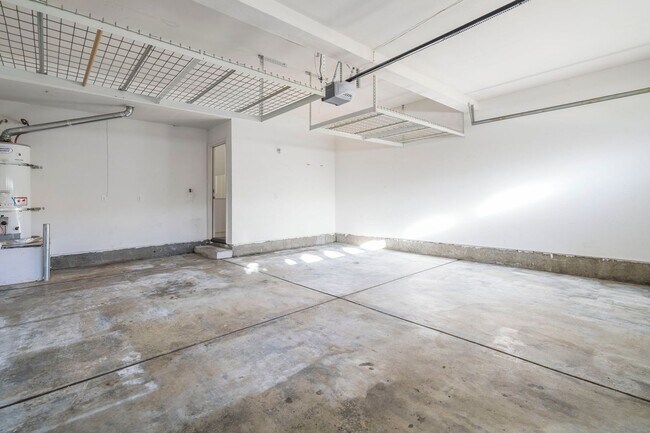 Building Photo - 21603 Glen Canyon Pl