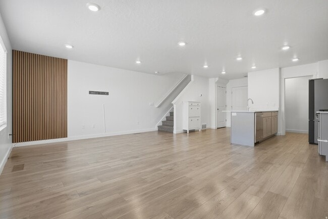 Building Photo - 939 Jack Dr