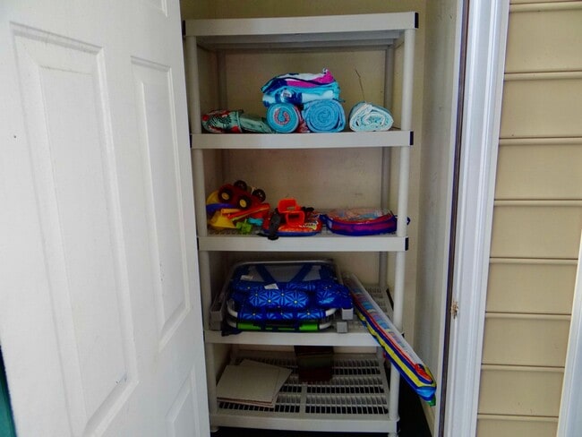 Building Photo - Furnished Long Term Rental in Surfside