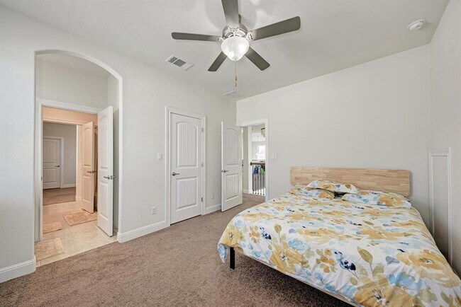 Building Photo - 5304 Cipriano Dr