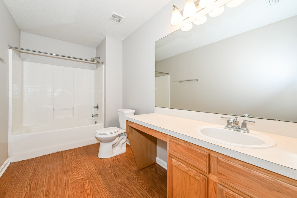Building Photo - 1071 Collinswood Dr W