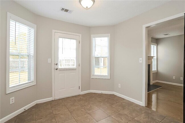 Building Photo - 2465 Oakland Spring Dr