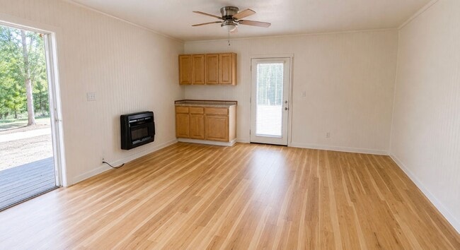 Building Photo - 14300 Dandee Hill Rd
