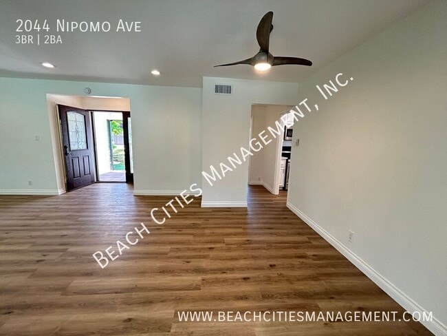 Building Photo - 2044 Nipomo Ave
