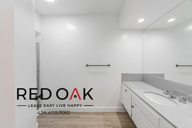 Building Photo - 18545 Clark St