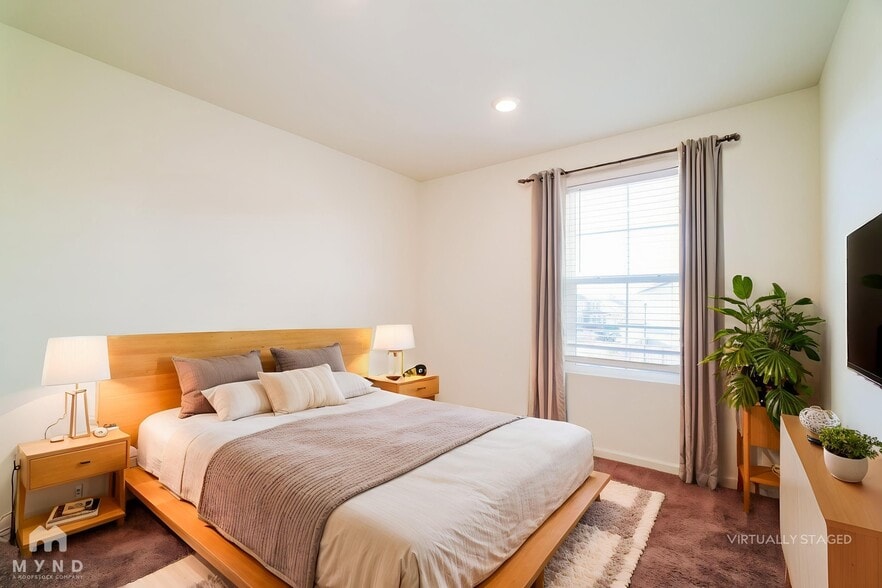 Building Photo - 676 Rosedale Wy