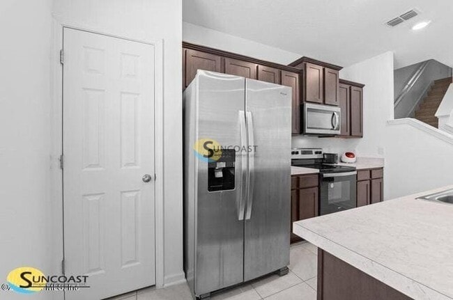 Building Photo - 8318 Zenith Cir
