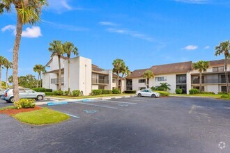 Building Photo - 3500 Twin Lakes Terrace