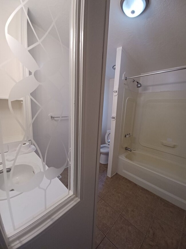 Building Photo - 3 Bedroom 2 Bath Manufactured House