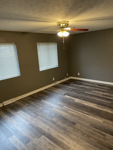 Building Photo - 3533 Dorwil Ct