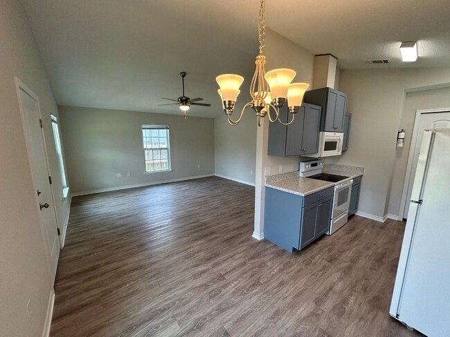 Building Photo - 766 Rosa Parks Cir