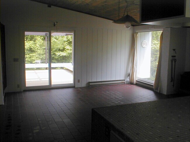 Family Room - 195 Calkins Rd