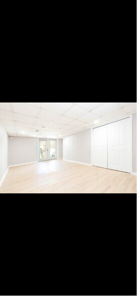 Building Photo - 225 Willow Lake Ln