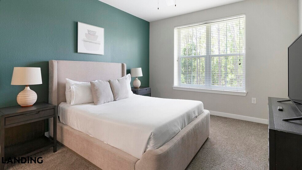 Building Photo - 215 Hunters Lk Wy