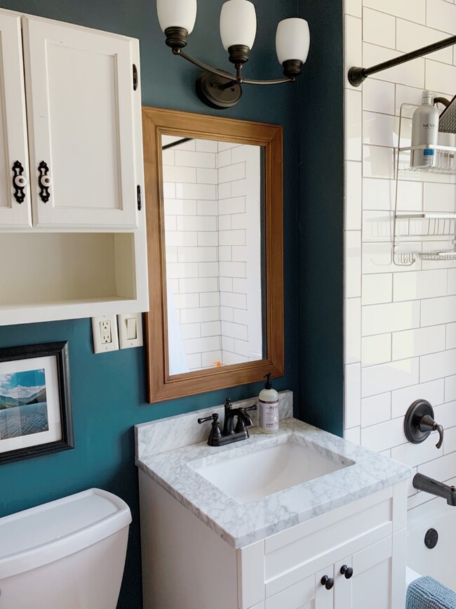 Building Photo - Griggs Duplex