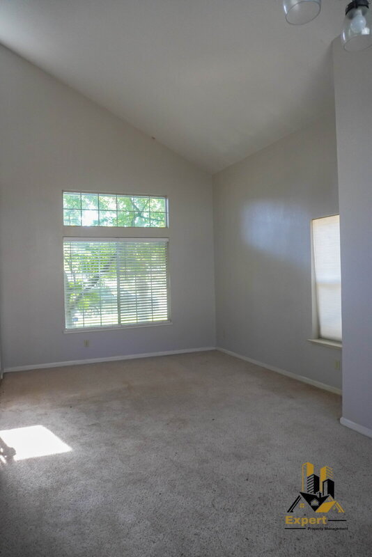 Building Photo - 8420 Oak Flat Way