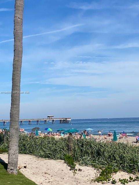 Building Photo - 664 SE 20th Ave