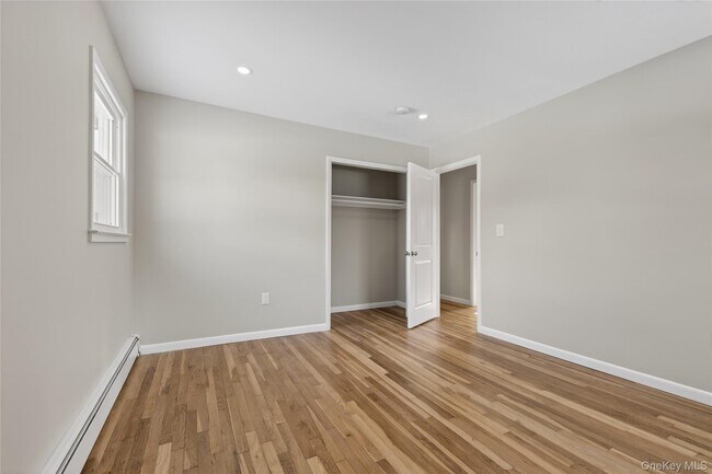 Building Photo - 676-678-678 Oak Summit Rd