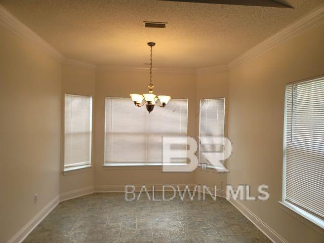 Building Photo - 645 E 22nd Ave