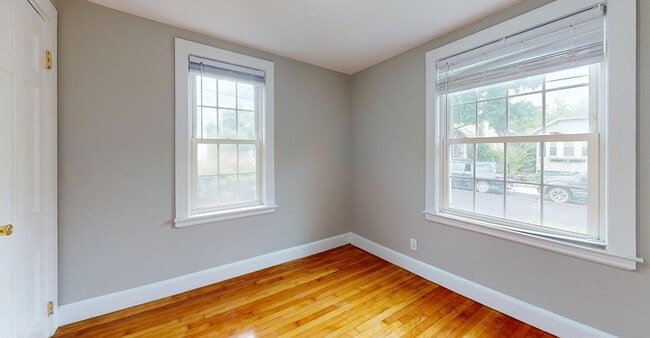 Building Photo - 55 Brentwood St