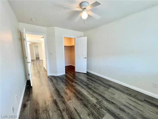 Building Photo - 5014 Tunnel Falls Dr