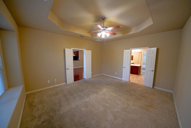 Building Photo - Beautiful Home Now Available in the Covete...