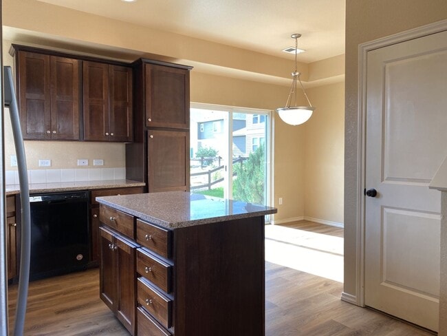 Building Photo - Lovely 3 Bed 2.5 Bath Home in Timbervine