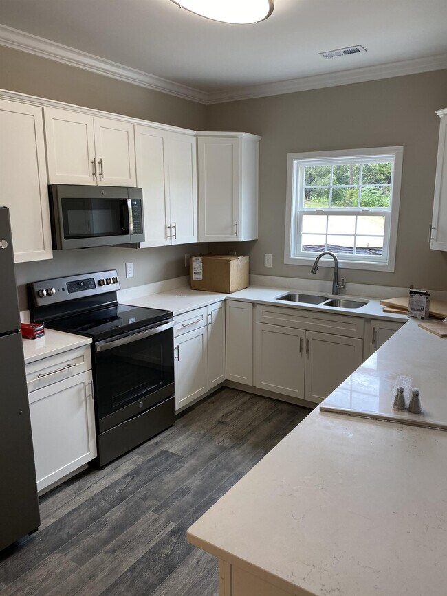 Building Photo - 7322 Ripple Creek Way