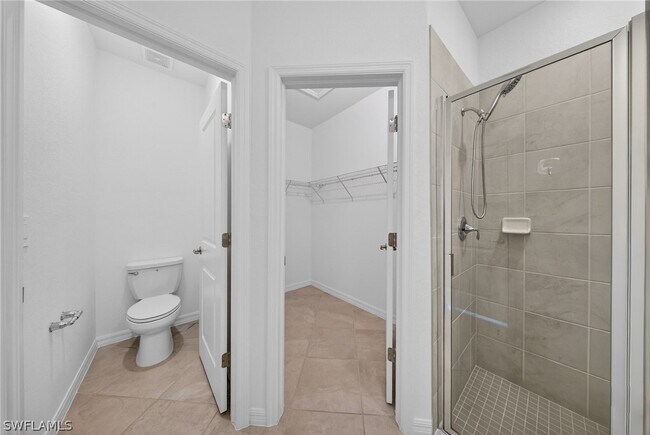 Building Photo - 2224 Dragonfruit Wy