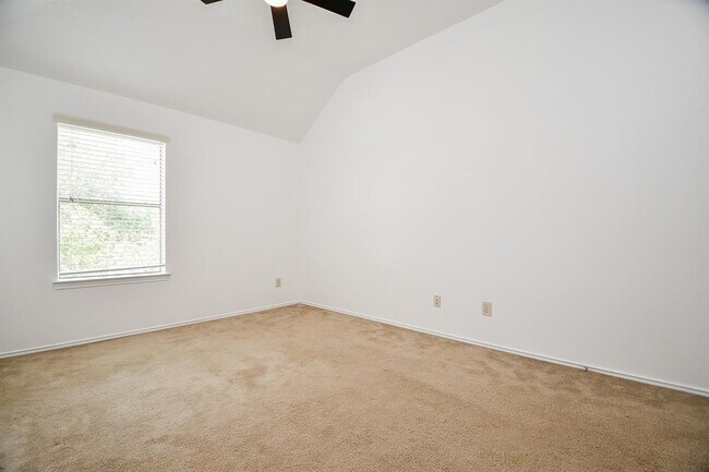 Building Photo - 11110 Oriole Creek Ln