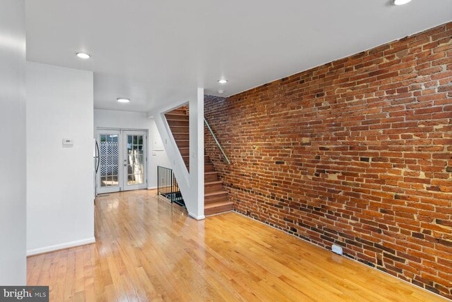 Building Photo - 1004 South Paca St