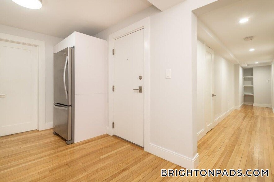 Building Photo - 35 South St