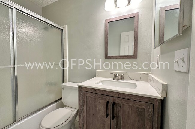 Building Photo - Fort Walton Beach 4bed/2bath AVAILABLE!