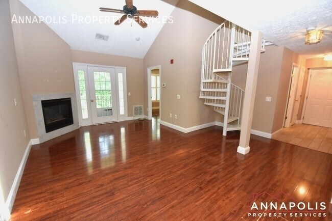 Building Photo - 2052 Quaker Way