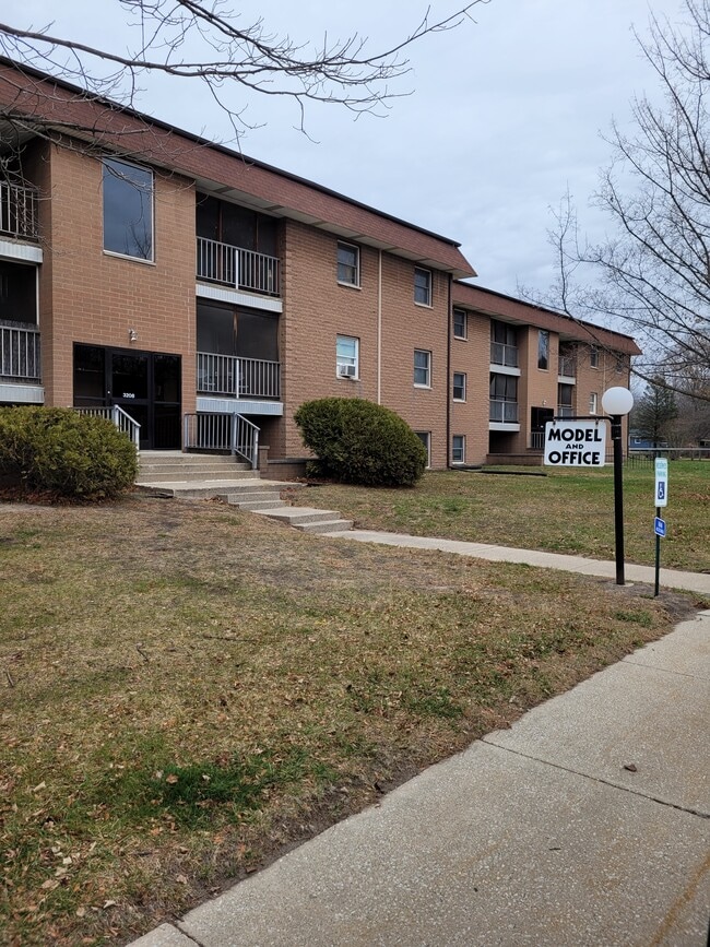 Building Photo - Coolspring Estates Apartments