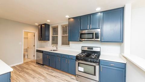 Building Photo - 6136 N Mozart St